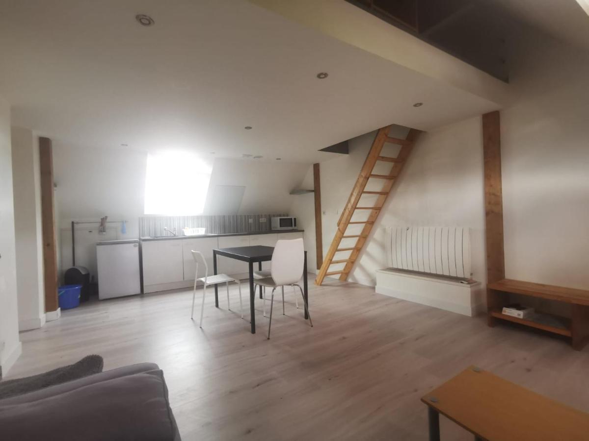 Appartement Mezzanine Aux Portes De Rennes Vezin-le-Coquet Exteriér fotografie